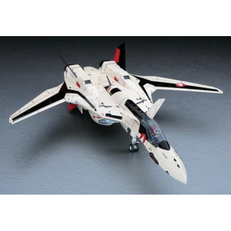 Hasegawa 1/48 Macross Plus YF-19 Plastic Model