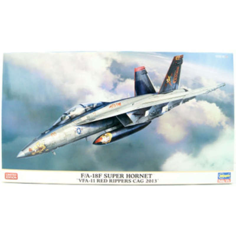Hasegawa 1/72 F/A-18F Super Hornet VFA-11 Red Rippers CAG 2013 Plastic Model