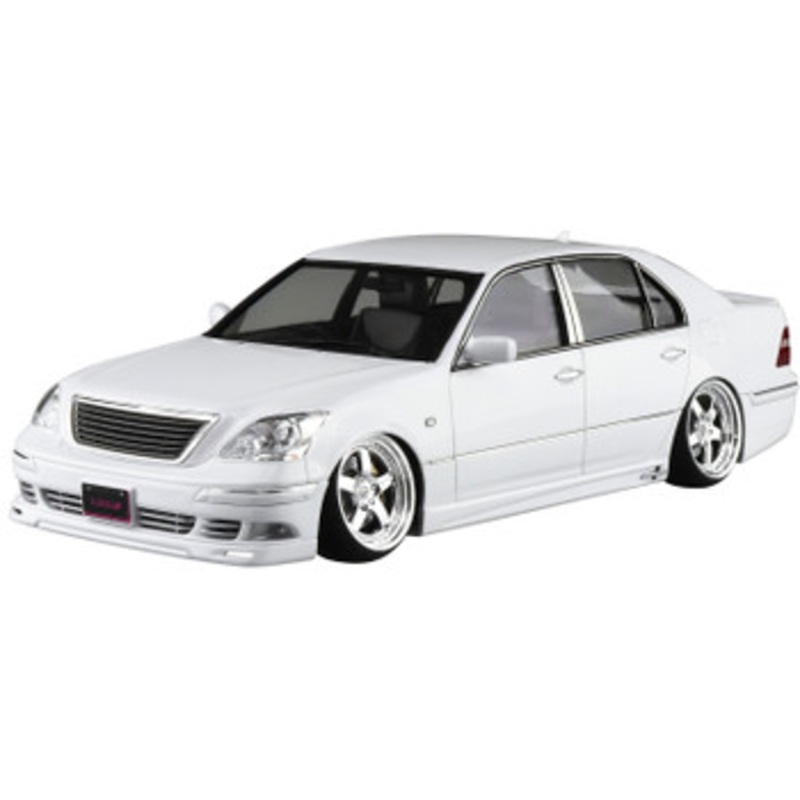 Aoshima The Tuned Car 1/24 K-BREAK UCF31 Celsior ’03 Toyota Plastic Model