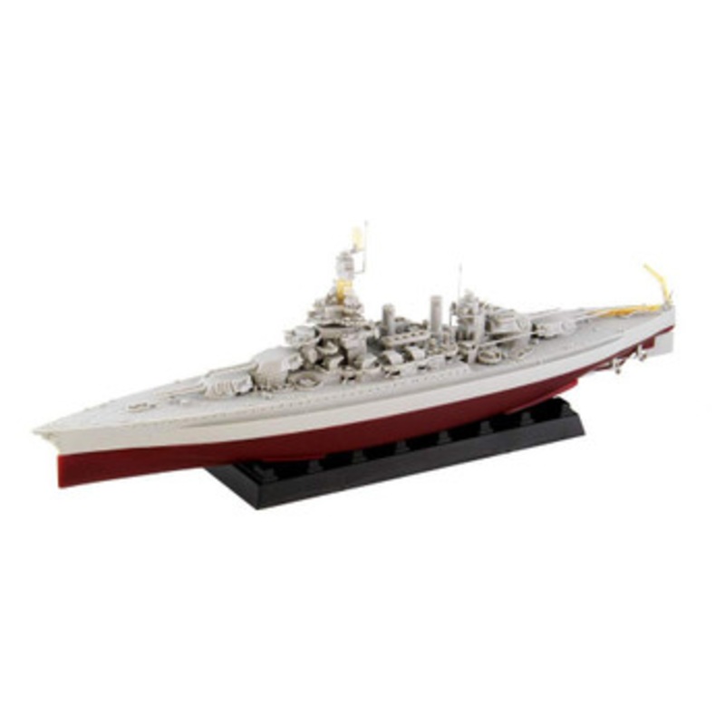 Pit-Road 1/700 US Navy Battleship BB-45 Colorado 1944 Plastic Model