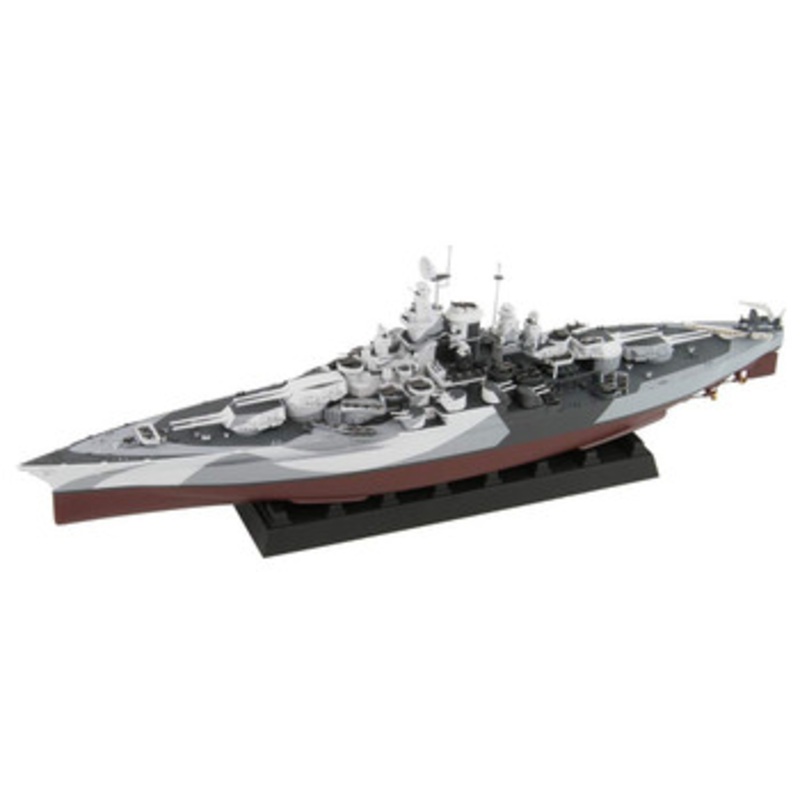 Pit-Road 1/700 US Navy Battleship BB-48 West Virginia 1945 Plastic Model