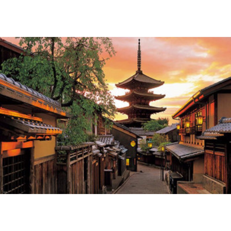 Beverly 33-201 Jigsaw Puzzle Yasaka Pagoda During Sunset (300 Pieces)