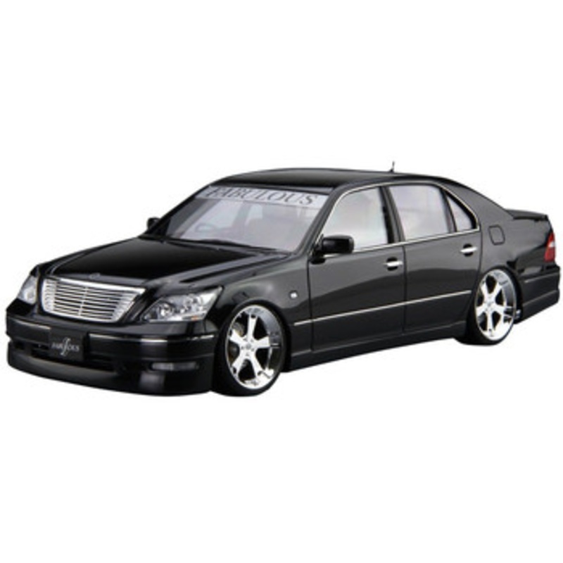 Aoshima The Tuned Car 1/24 Fabulous UCF31 Celsior ‘ 03 (Toyota) Plastic Model