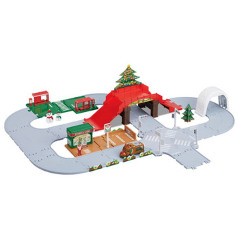 Takara Tomy Tomica World Tomica Town Christmas DX Set (Santa Claus w/ Reindeer Bus)