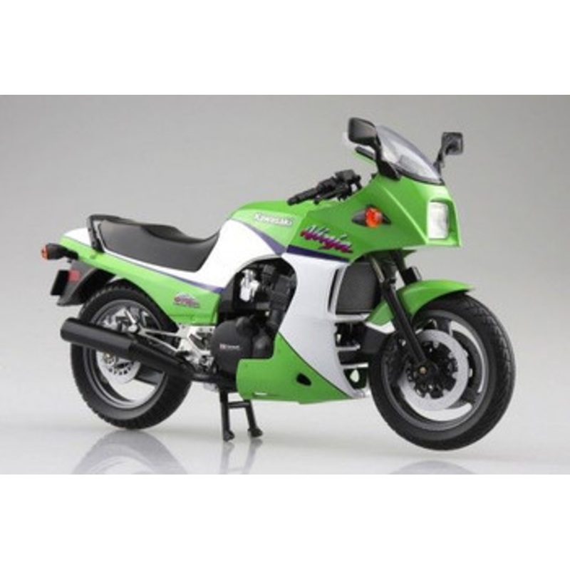 Aoshima SKYNET 1/12 Kawasaki GPz900R Lime Green Finished Model