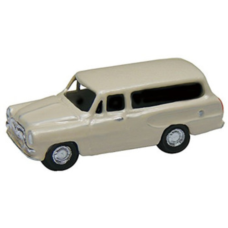 Tsugawa Yokou NC-90 Toyopet Masterline Van (Ivory) (N scale)