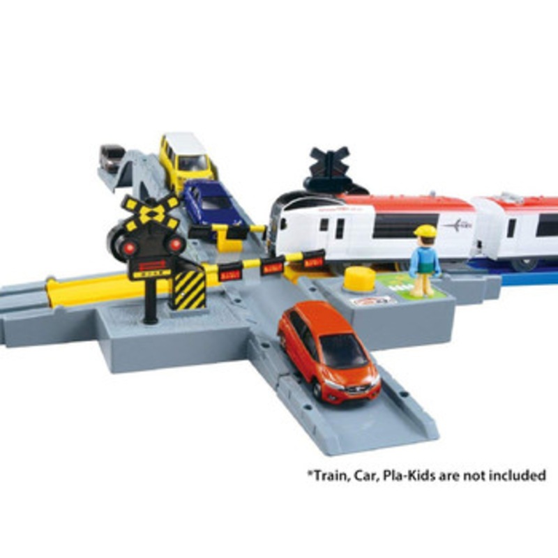 Takara Tomy Pla-Rail Plarail J-20 Tomica Railroad Crossing (Single Track)