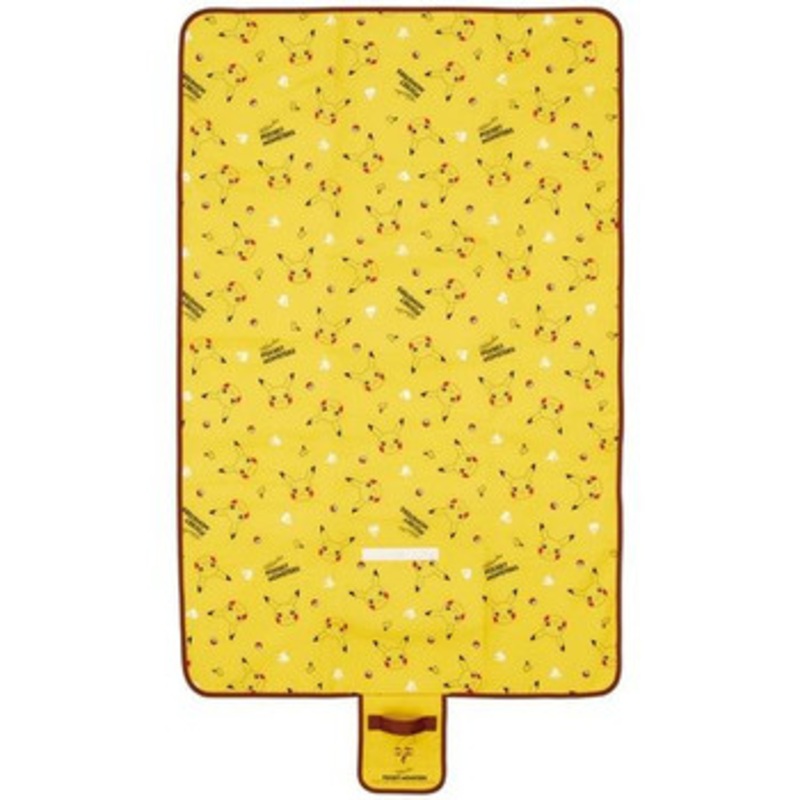 Pokemon Center Original Water Resistant Picnic Blanket M Pikachu